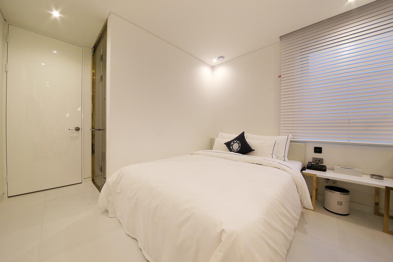 Hotel Cullinan 2 Geondae Сеул Екстериор снимка